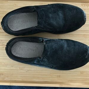 Merrill clogs. Lightly worn.